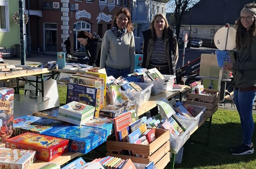 Bücherflohmarkt